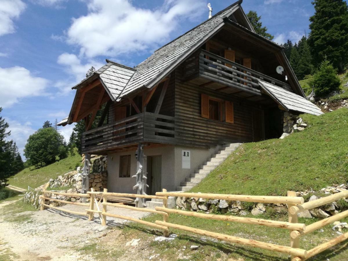 Apartmaji Vrhovnik Церклє-на-Горенськем Екстер'єр фото